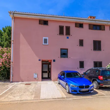 Valdina *